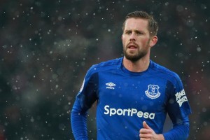 亚博游戏官网-莱万多夫斯基在湖人比赛中比分优势明显，赛况扑朔迷离引发热议！